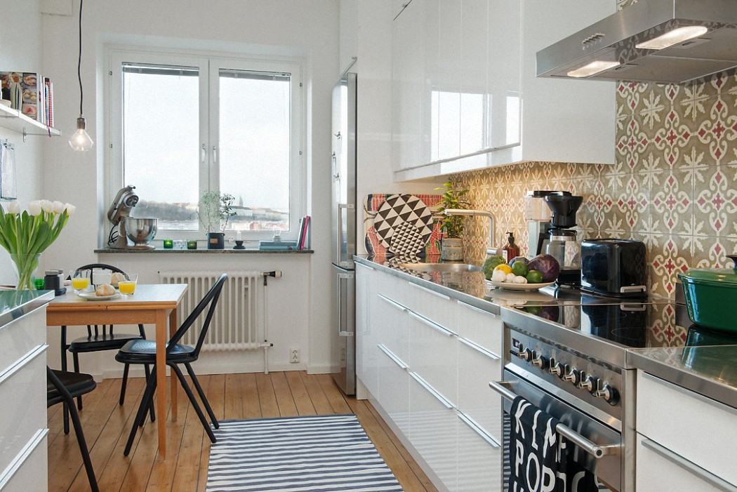 20 Narrow Kitchen Design ideas | Interior design ideas and photos